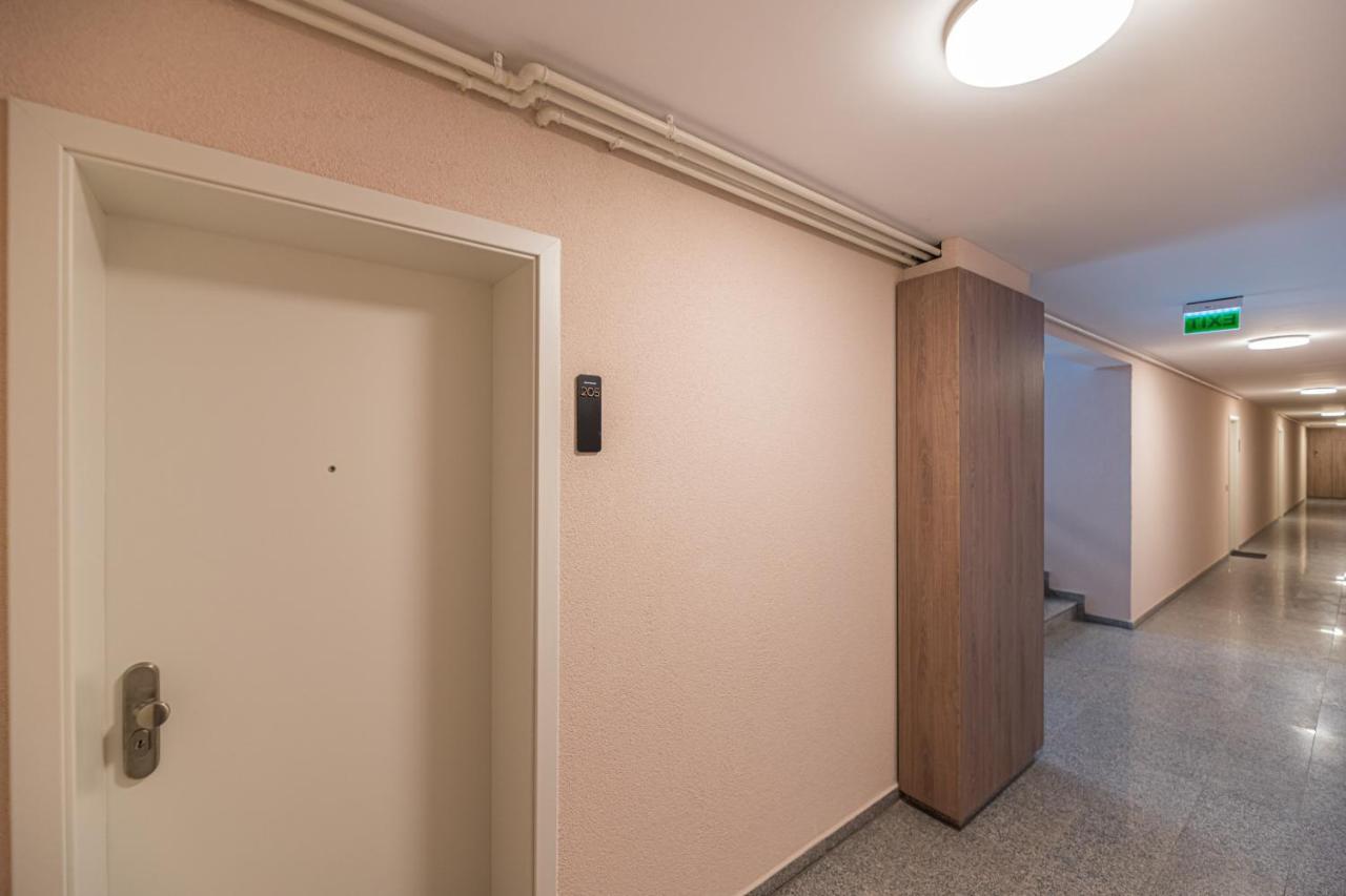 Rentforcomfort Apartment Ella 2 브라쇼브 외부 사진